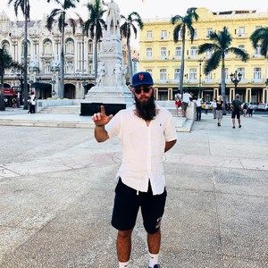 Meet your Posher, Robin